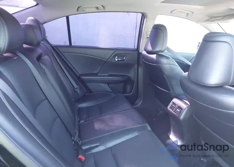 2015 Honda Accord Ex-L z USA, uszkodzony, nr VIN 1HGCR2F86FA132311